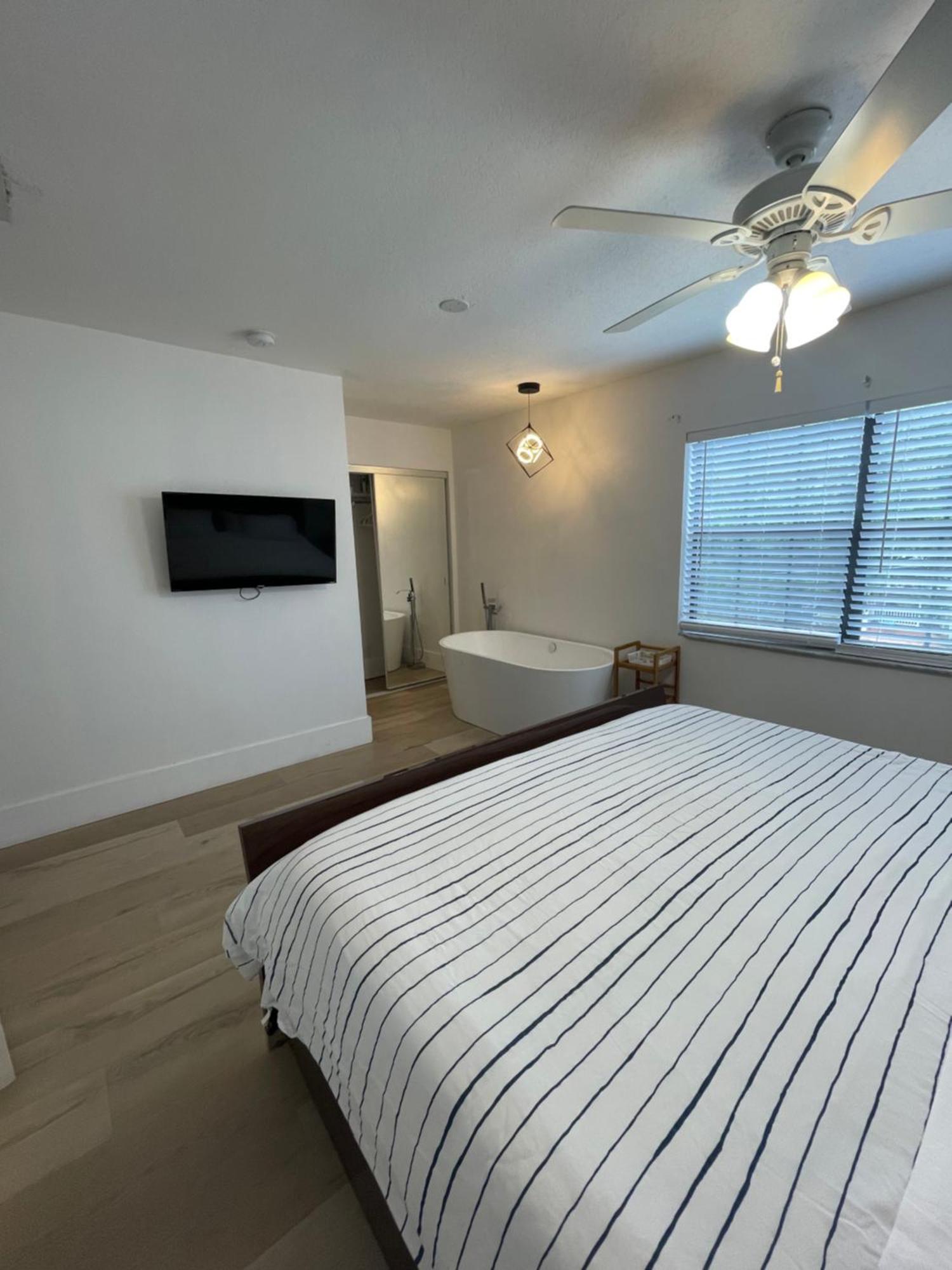 Cozy Downtown Apartments On Water Fort Lauderdale Esterno foto